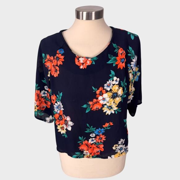 Forever 21 Medium Short Sleeve blue Floral Bouse Back Zipper Polyester - Picture 1 of 6